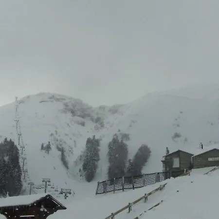 F2 Au Pied Des Pistes Du Mont-dore Avec Mezzanine Et Local A Skis - Fr-1-415-8 Le Mont-Dore